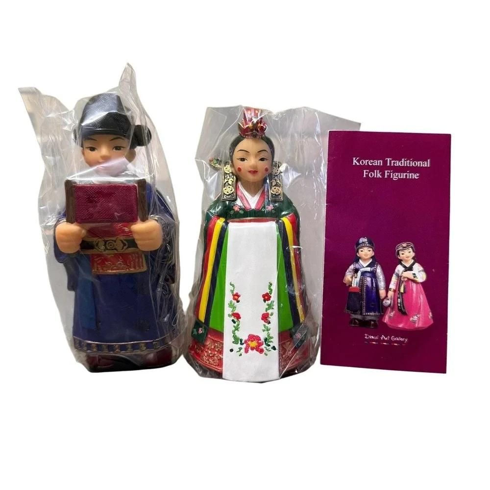 Danisl Art Gallery Korean Wedding Couple Figurine Hanbok Hand Painted